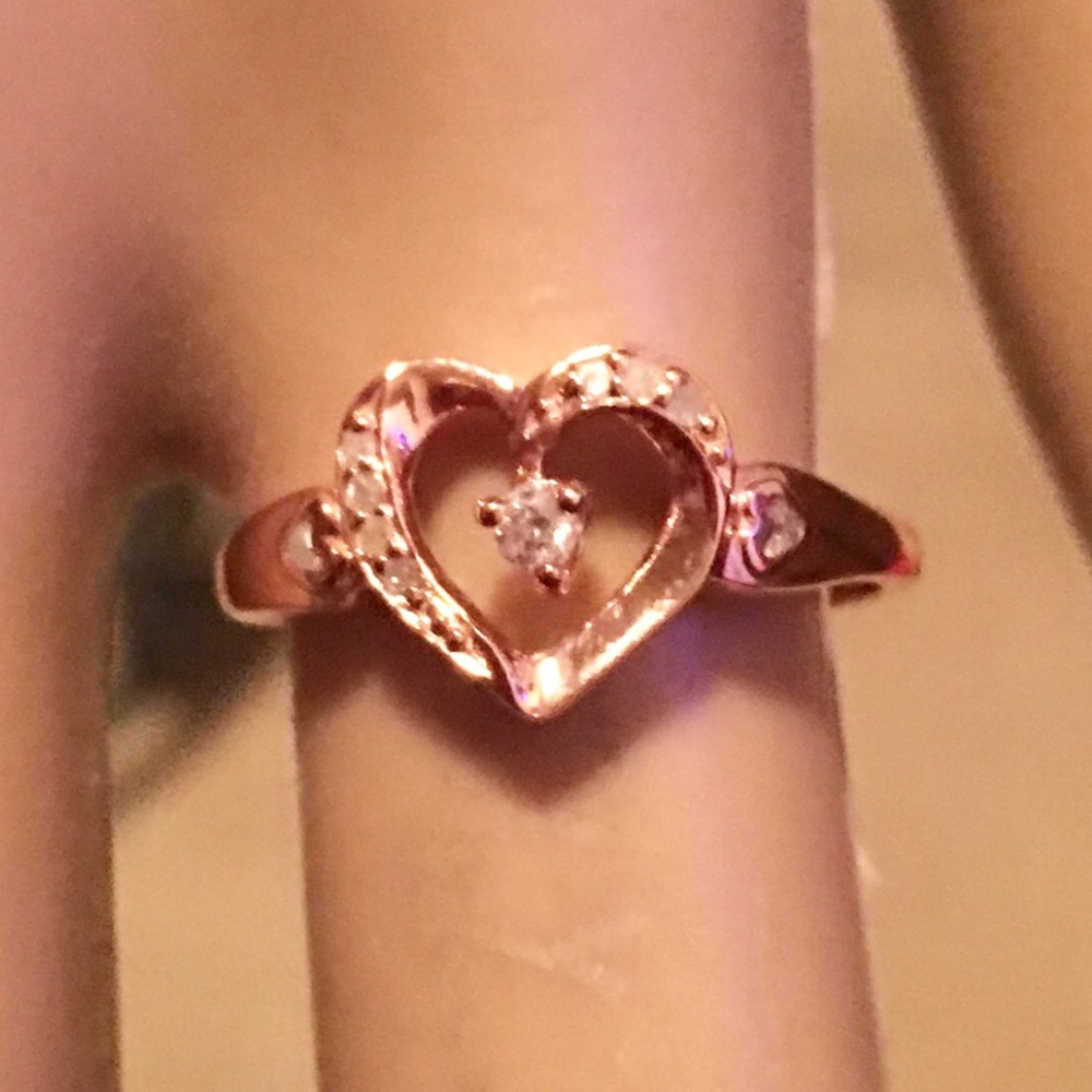 Diamond 💎 Heart ❤️ Ring - Picture 2 of 7